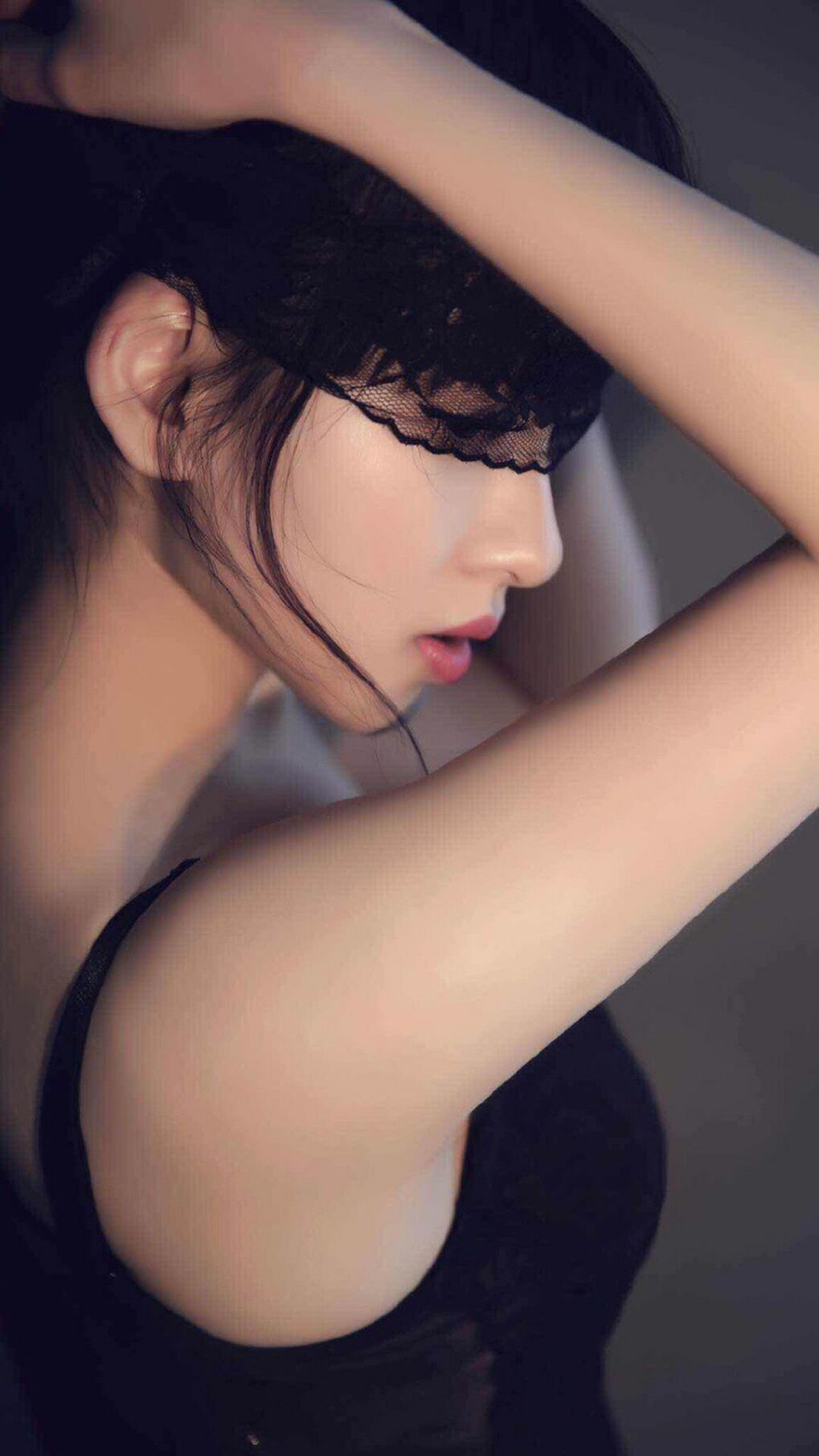 以足球为题材的艺术展览在全国巡展,弘扬体育精神和地方文化,以足球为主题的作品